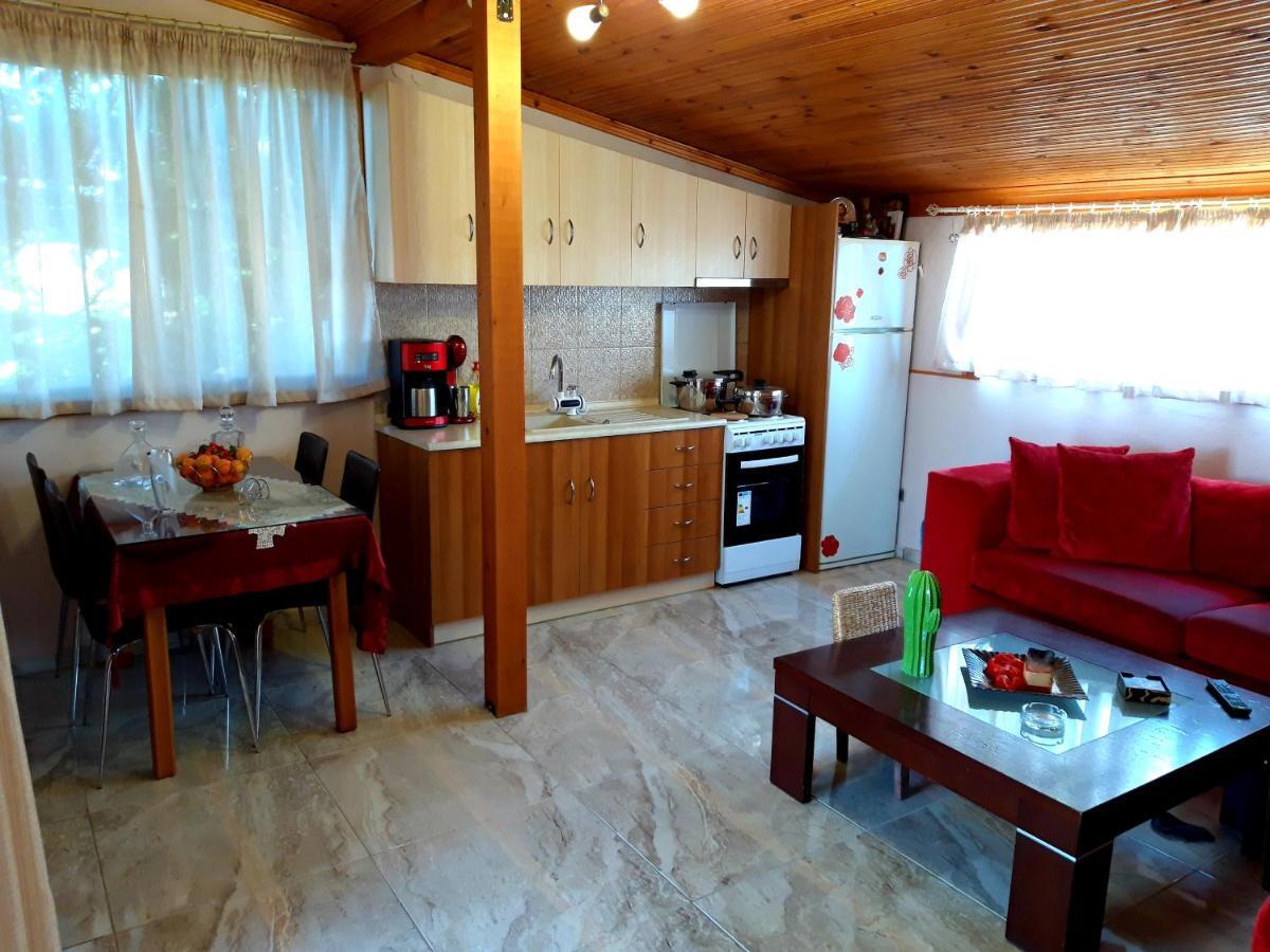 Handmade Peaceful Cozy House Near The Beach Nea Kallikrateia Εξωτερικό φωτογραφία